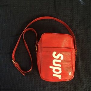 LV x SUPREME BAG